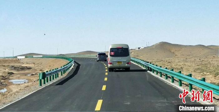 直接服务22万人 国道331内蒙古巴彦淖尔段主线贯通