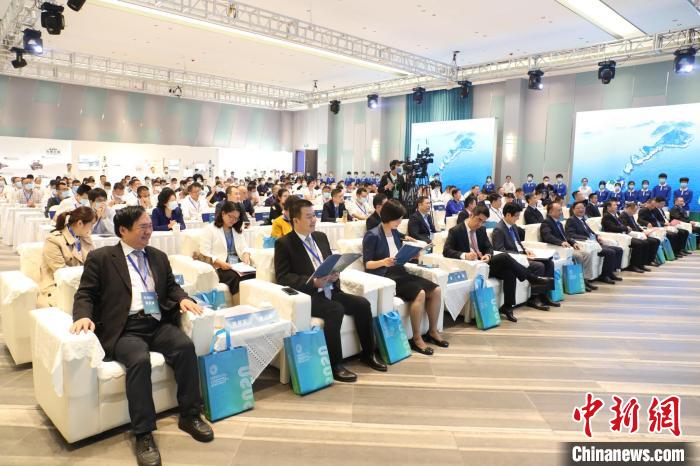 “智”造未来 中国塑包纺织产业高峰论坛在浙江平阳举办